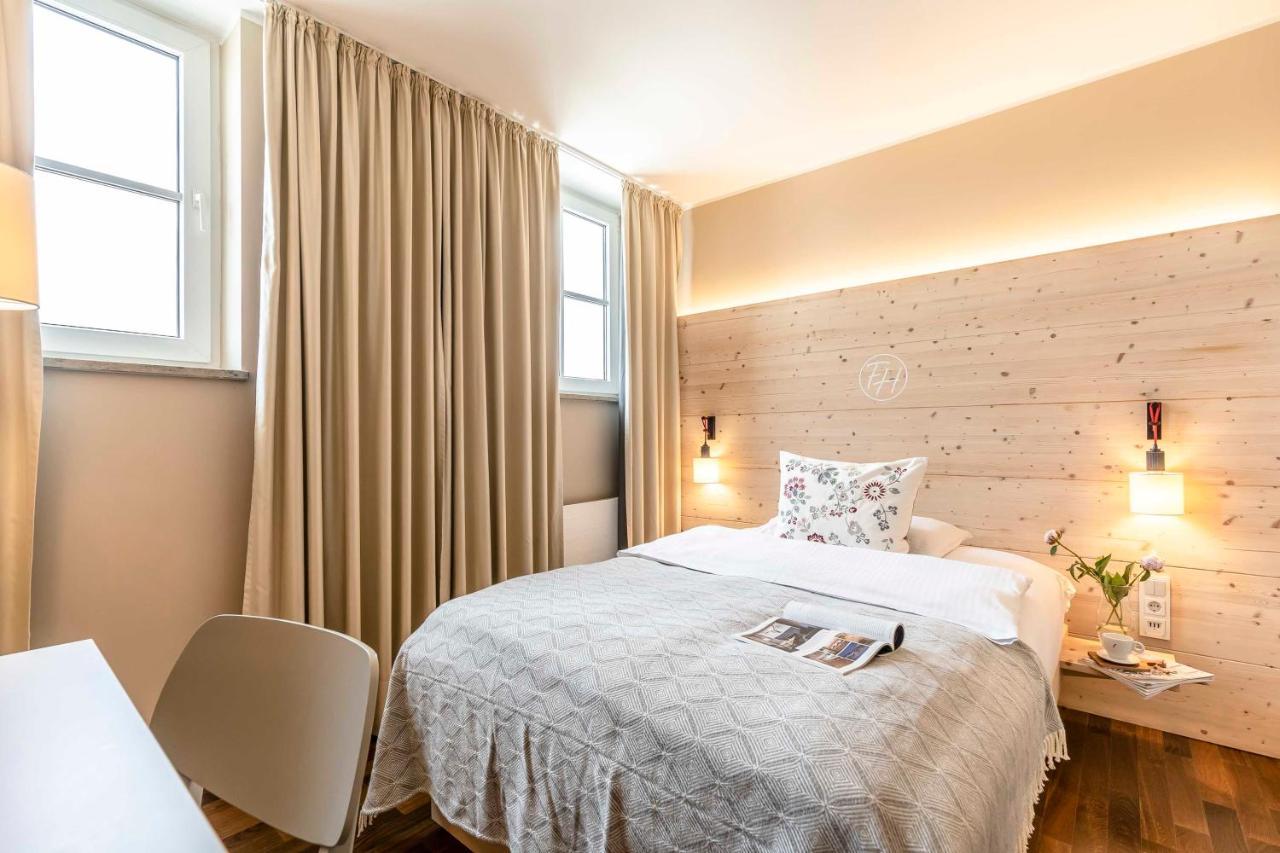 Hotel Feldmochinger Hof Monachium Zewnętrze zdjęcie