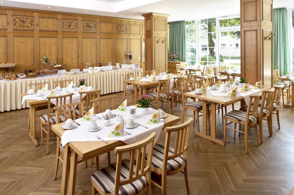 Hotel Feldmochinger Hof Monachium Zewnętrze zdjęcie