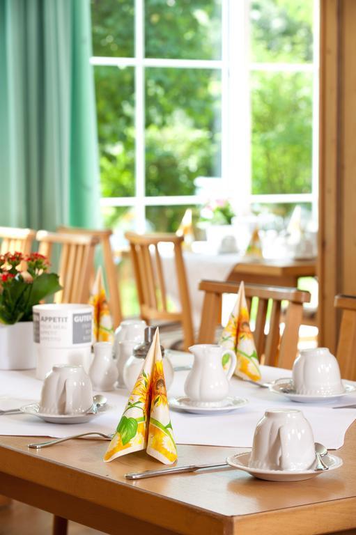 Hotel Feldmochinger Hof Monachium Zewnętrze zdjęcie