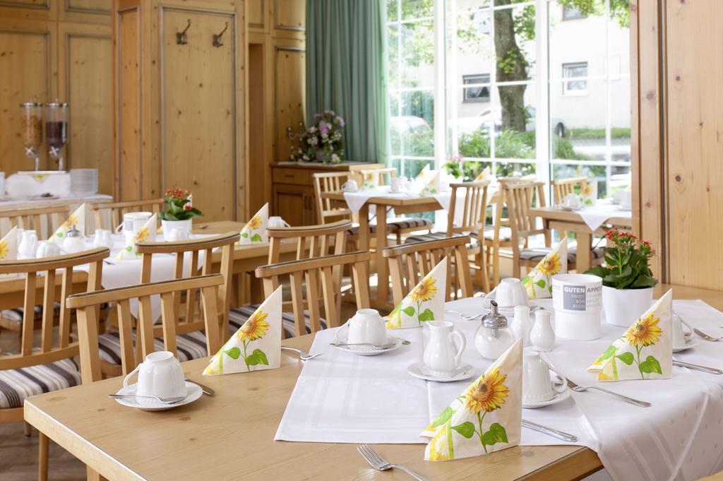 Hotel Feldmochinger Hof Monachium Zewnętrze zdjęcie